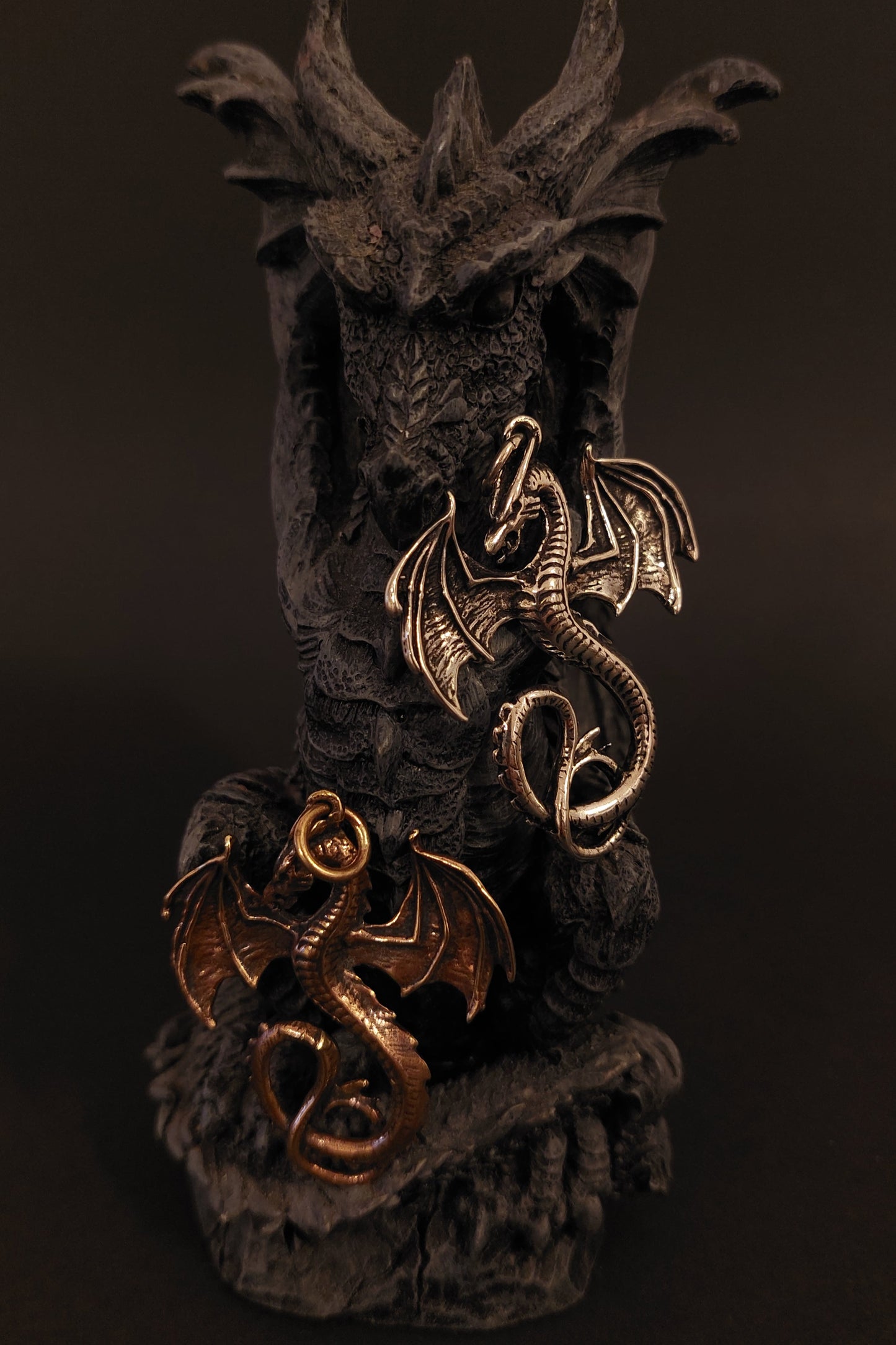 Lindwurm Fafnir - majestätischer Drachen-Anhänger