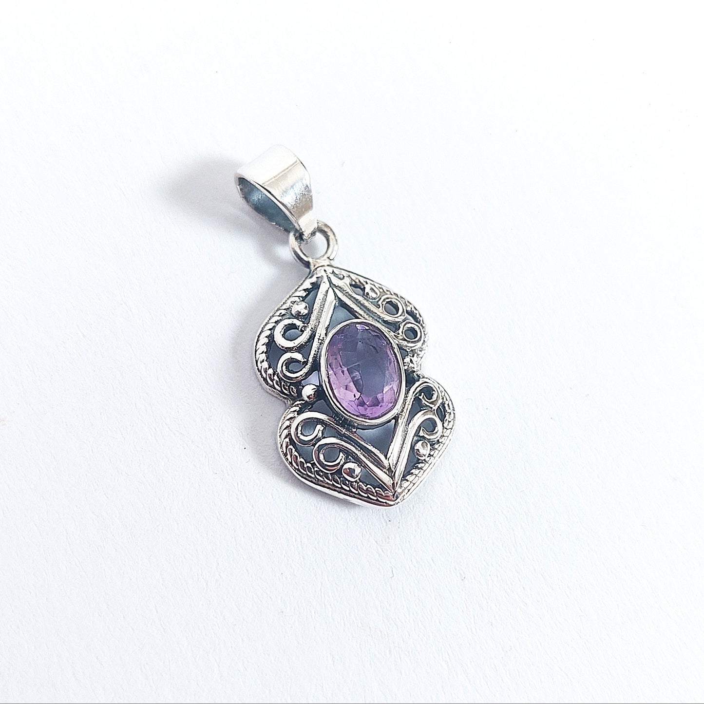 Keltisches Doppelherz mit Amethyst