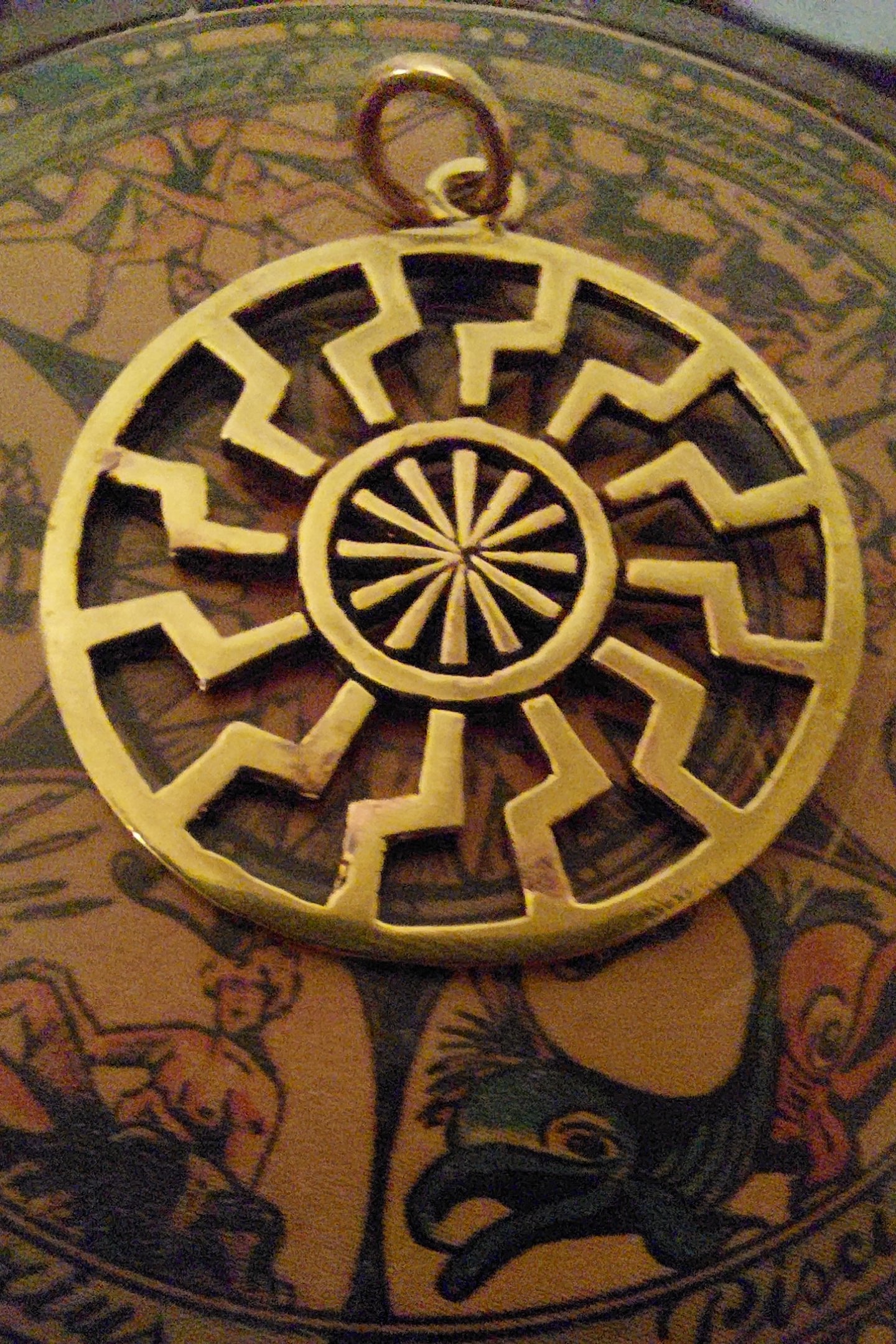 Sonnenrad aus 925er Silber oder Bronze