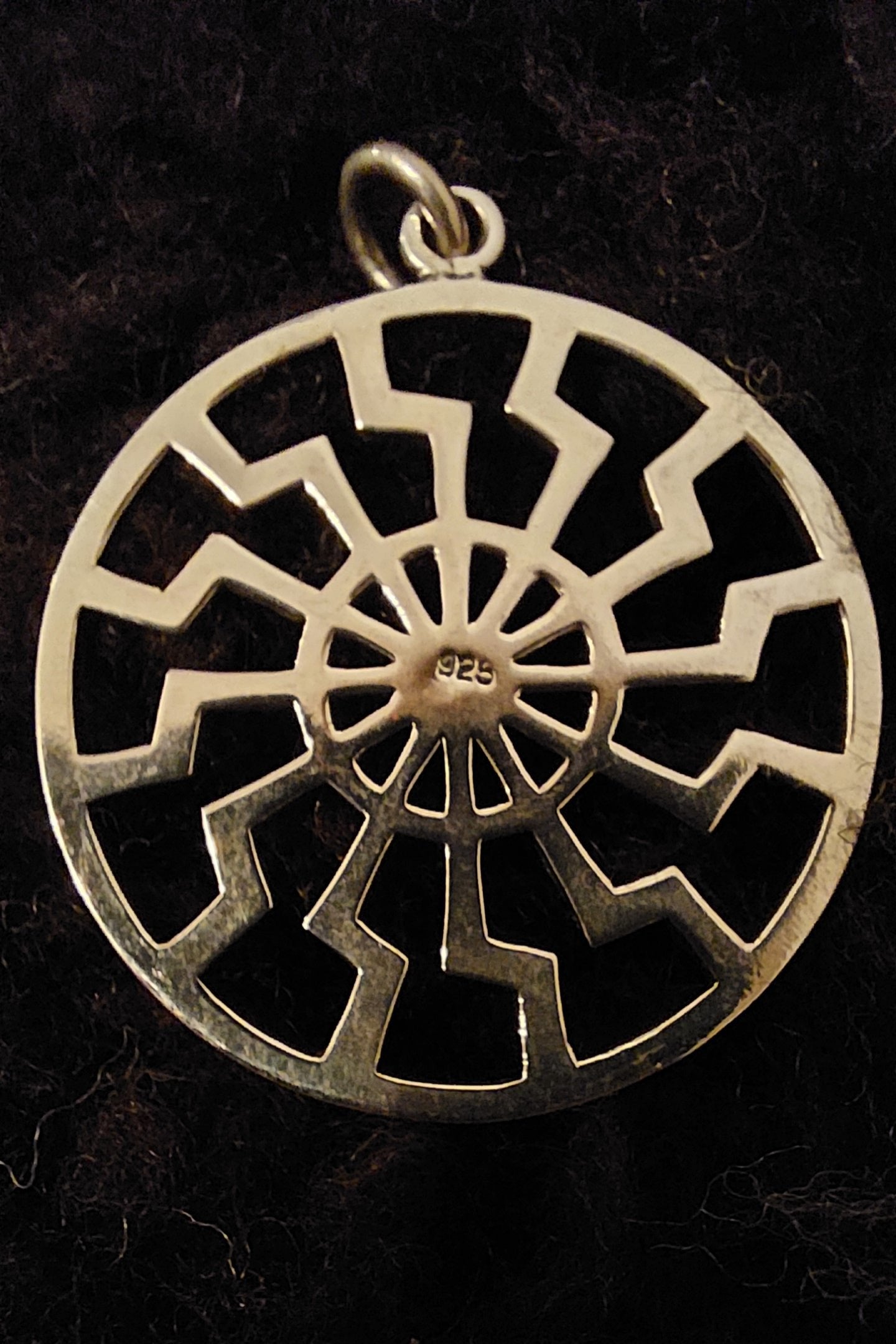 Sonnenrad aus 925er Silber oder Bronze