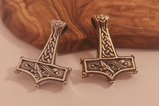 Thorshammer mit Wikingerdrachen und Knotenmuster - Kettenanhänger aus Silber/Bronze