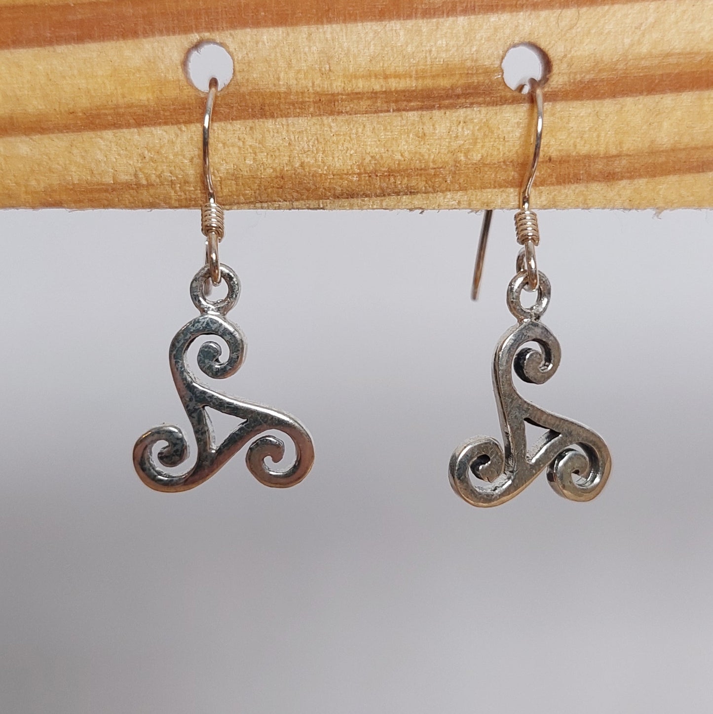 Triskele Ohrhänger aus Sterlingsilber