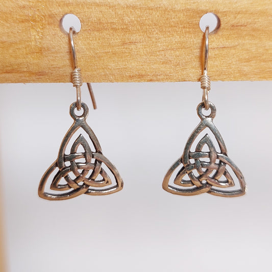 Triqueta Ohrhänger aus Sterlingsilber