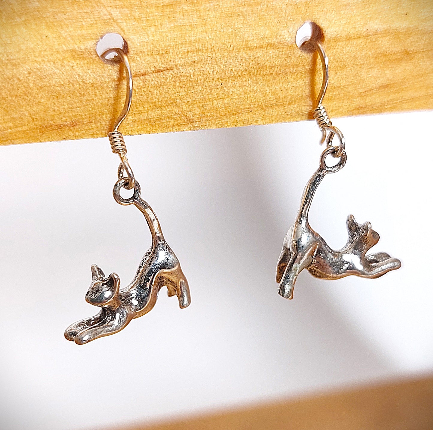 Kätzchen Ohrhänger aus Sterlingsilber