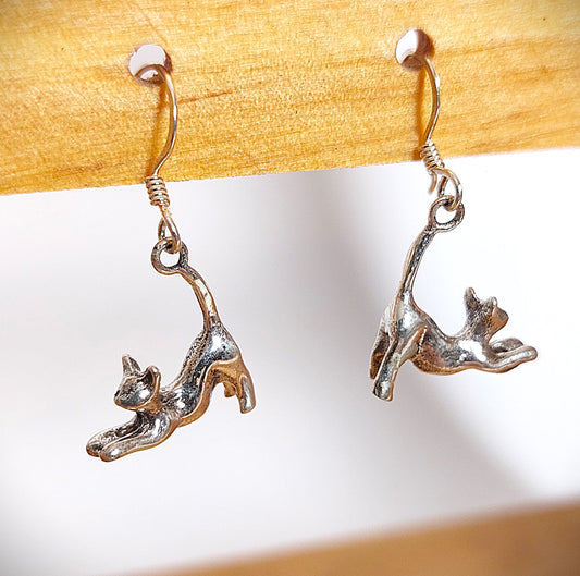 Kätzchen Ohrhänger aus Sterlingsilber