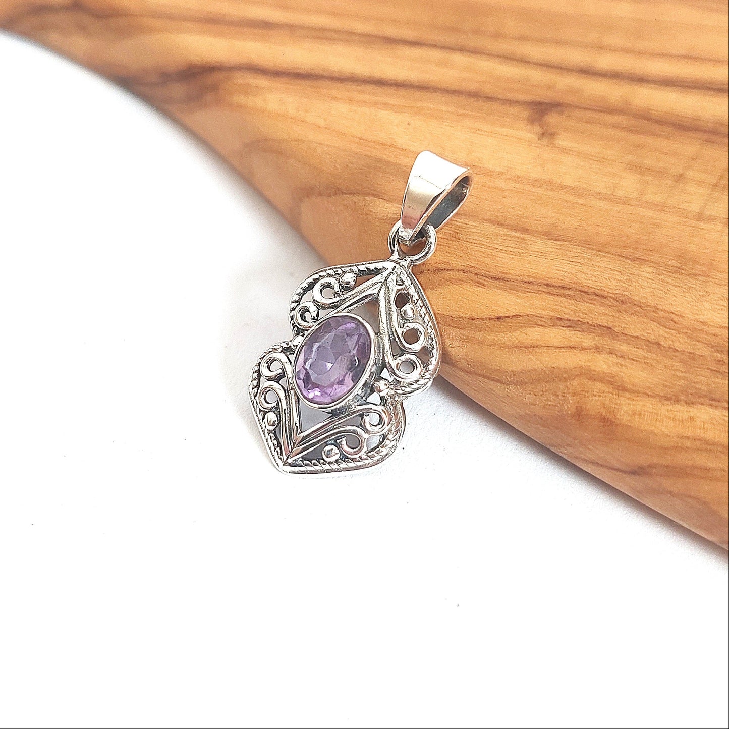 Keltisches Doppelherz mit Amethyst