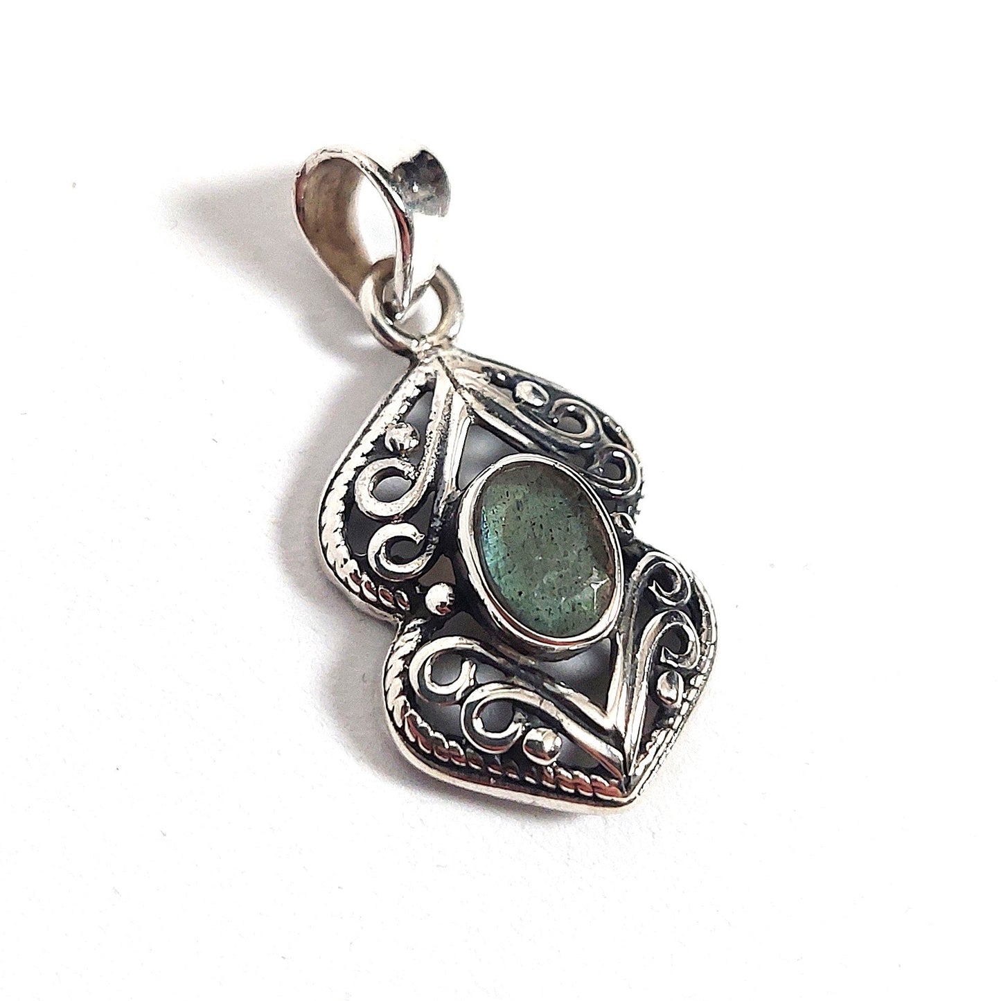 Keltisches Doppelherz mit Edelstein