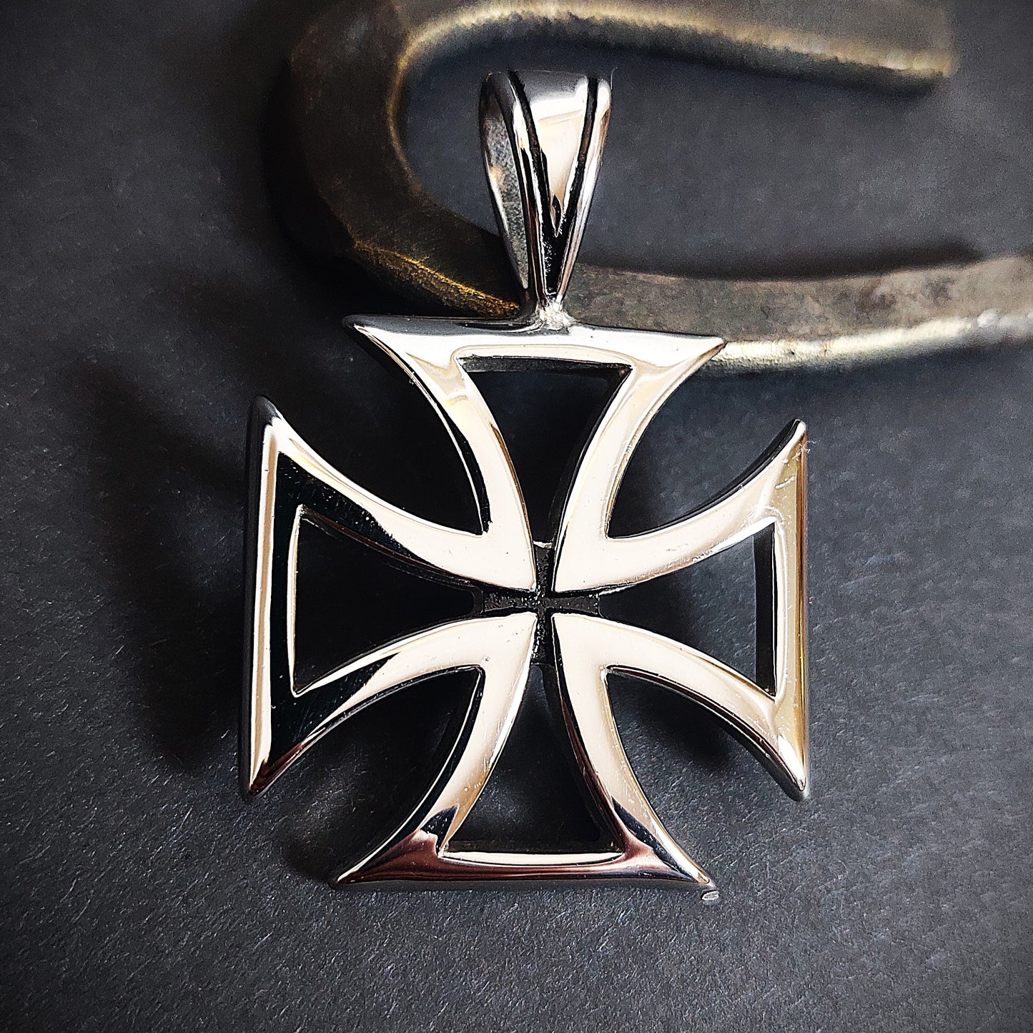 Eisernes Kreuz großer Anhänger aus Edelstahl
