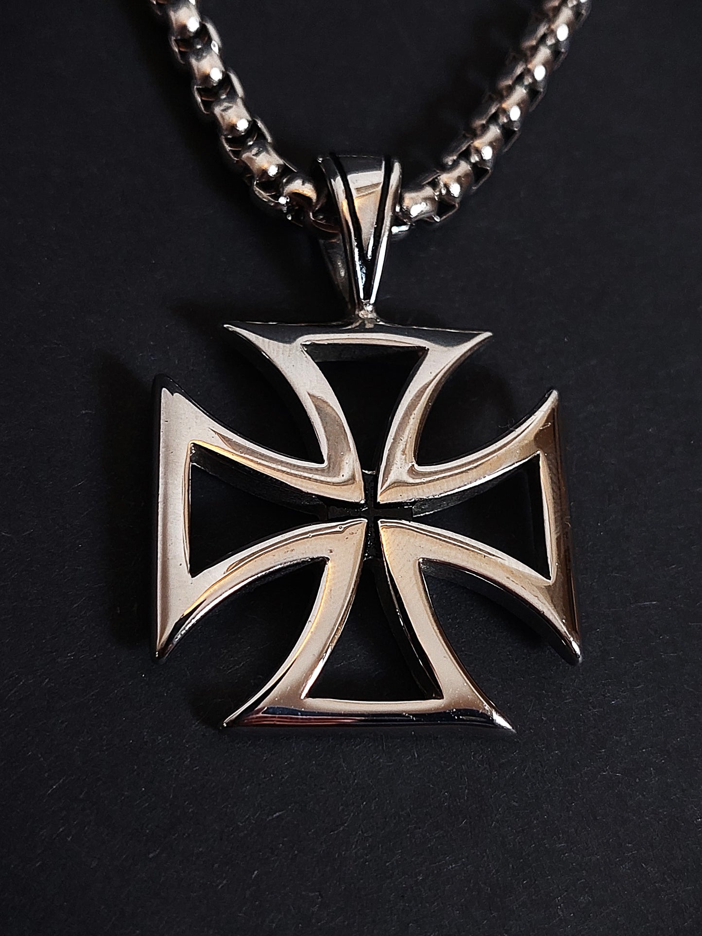 Eisernes Kreuz großer Anhänger aus Edelstahl